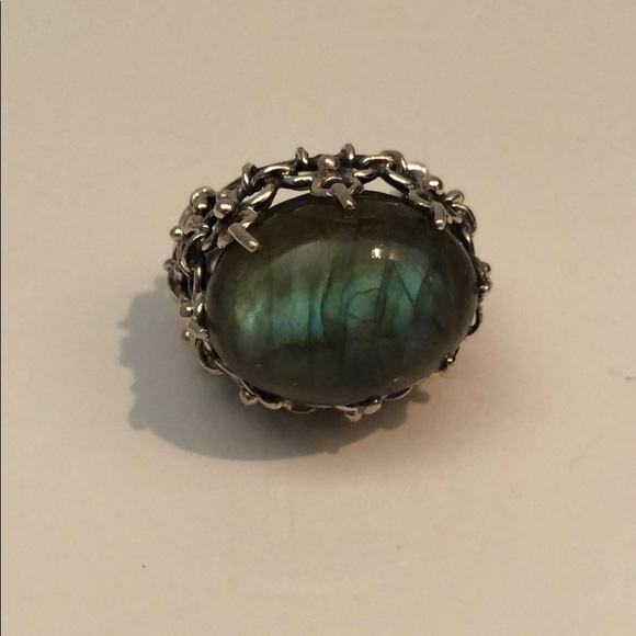 LABRADORITE SILVER METAL INTRICATE DESIGN RING - Picture 3 of 7
